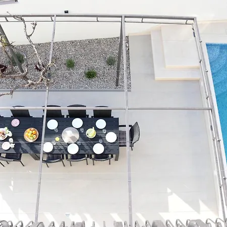Villa Marante With Heated Private Pool Podstrana