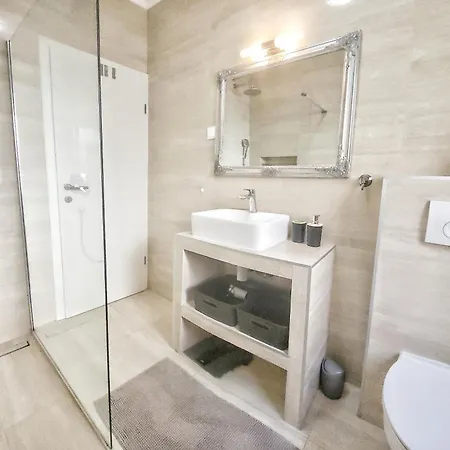Vila Marante With Heated Private Pool Podstrana
