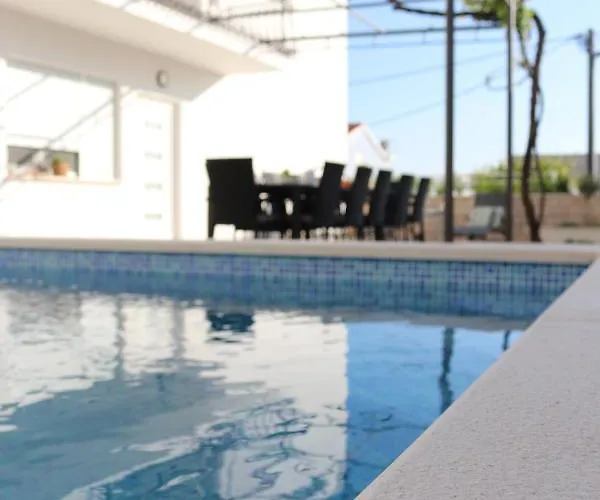 Marante With Heated Private Pool Villa