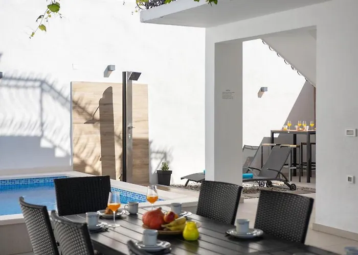 Marante With Heated Private Pool Villa *