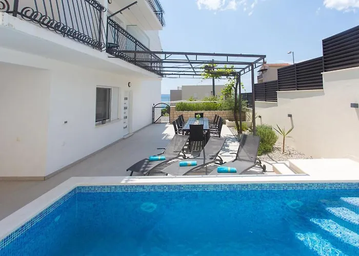 Marante With Heated Private Pool
